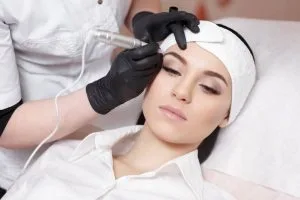 maquillage-permanent-femme